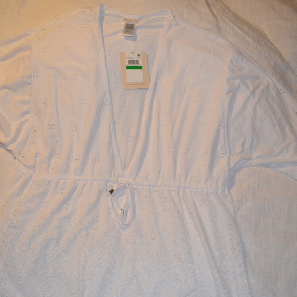 Dotti WHITE Wovens V-Neck Laser Cutout Tunic Swim Cover Up